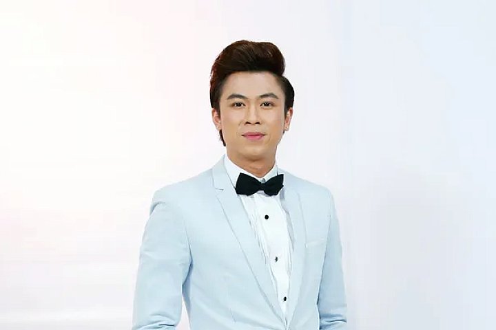 Hồ Việt Trung